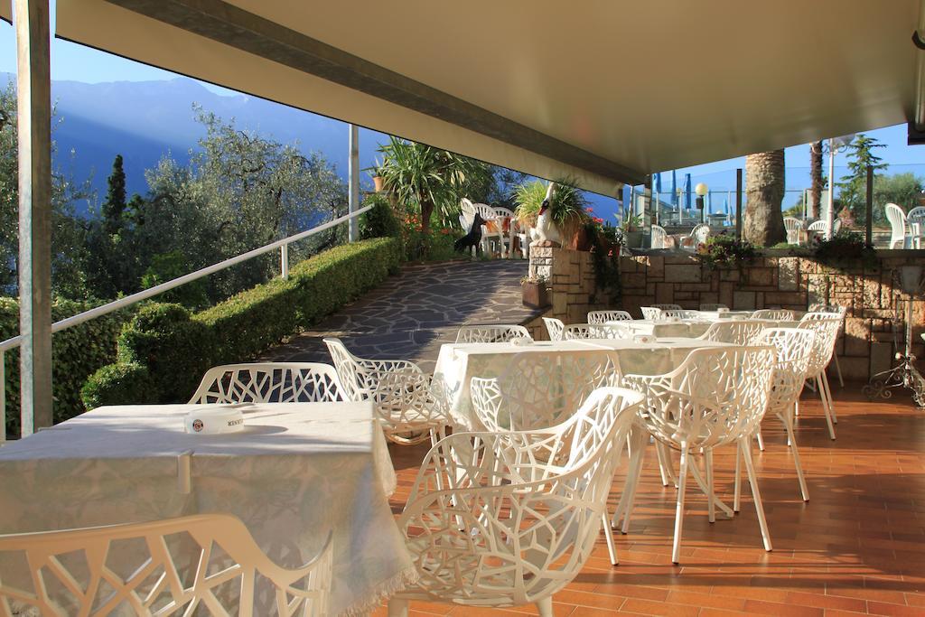 Hotel Riviera Panoramic Green Resort Limone sul Garda Exterior photo