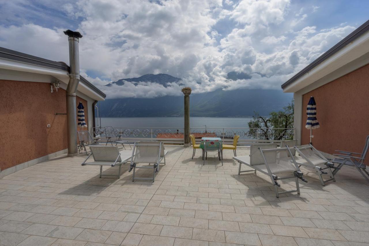 Hotel Riviera Panoramic Green Resort Limone sul Garda Exterior photo